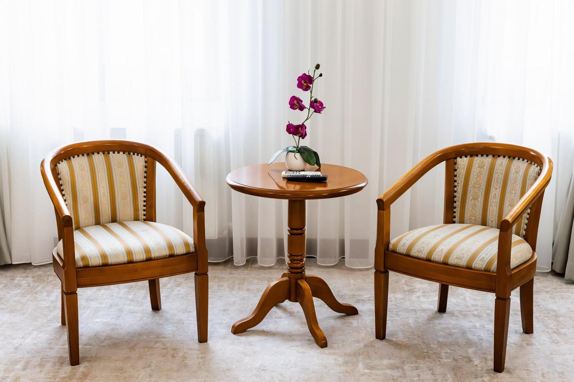 Hotel Amadeus Focşani エクステリア 写真